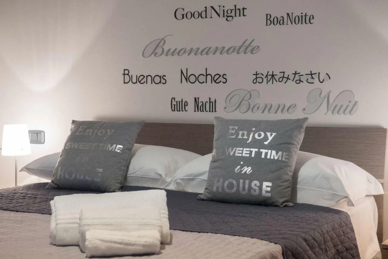 Ortaglia A3 Apartment Torri Del Benaco 0*,  Italy